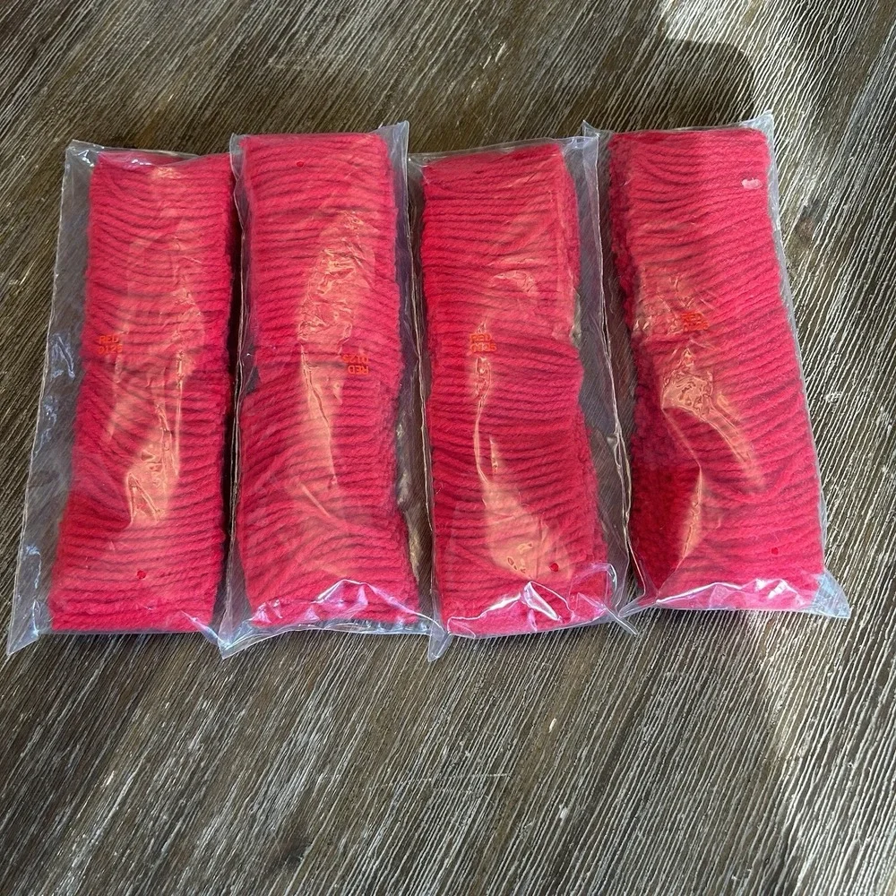 Vintage Latch Hook Rug Yarn RED 0125 Pre-Cut Lot of 4 Packages NOS